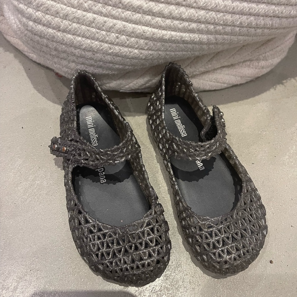 Mini Melissa campana size 10